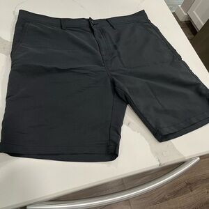 Men’s Hybird Valor Shorts